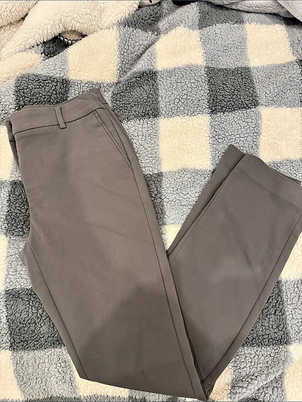 RW&CO. Bermuda dress pants Gray Size 00